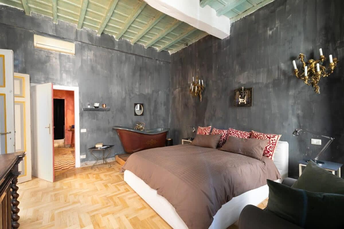 Farnese Designer Loft By Romeloft * Rom
