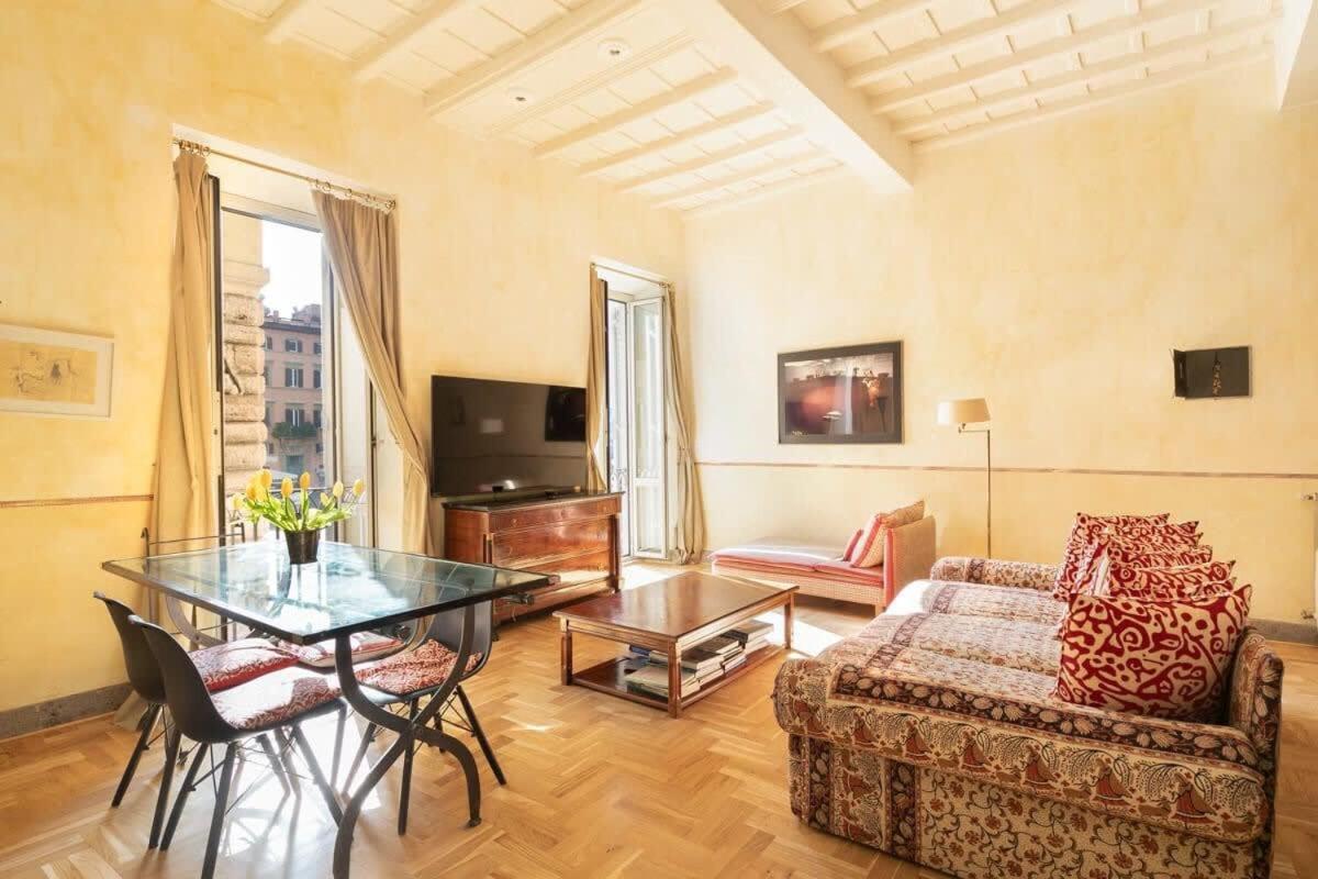 Apartment Farnese Designer Loft By Romeloft Rom